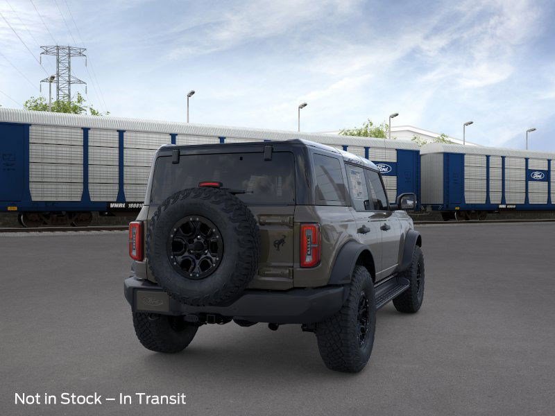 2025 Ford Bronco Outer Banks photo 8