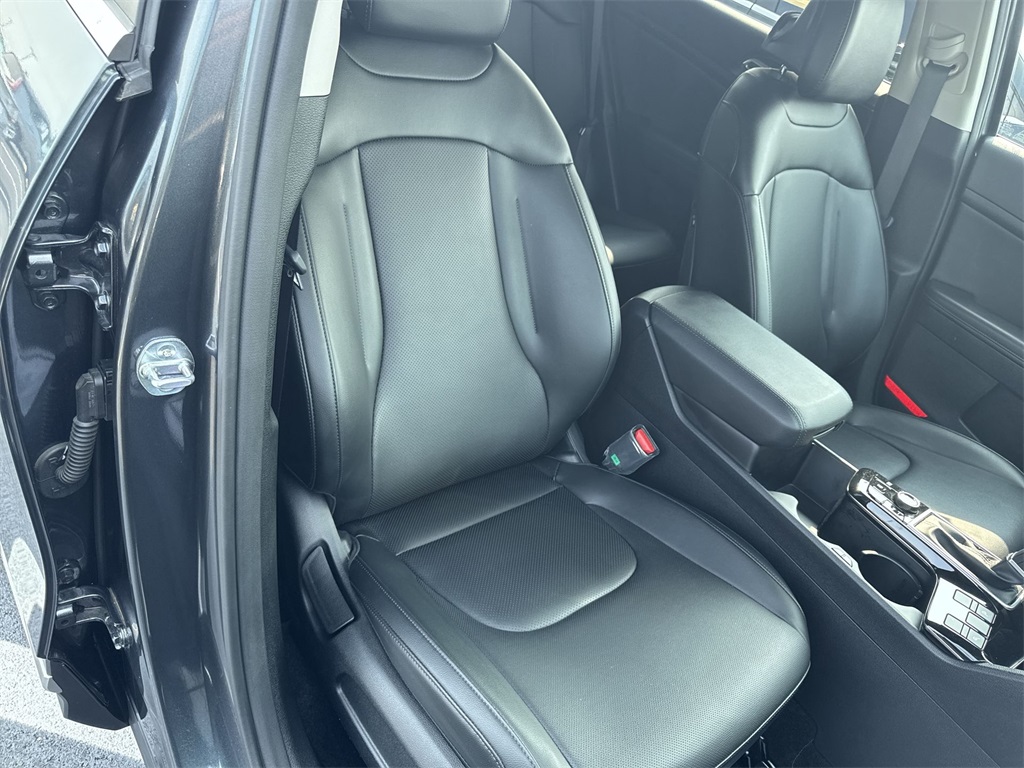 2024 Kia Sportage EX photo 29