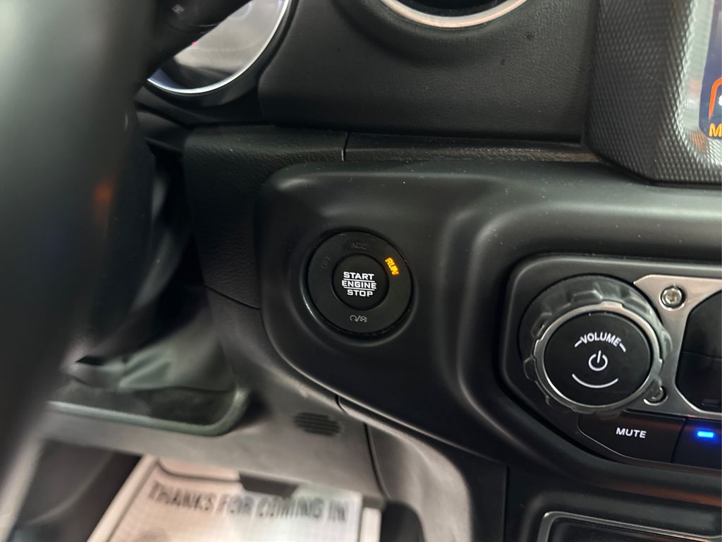 2022 Jeep Wrangler Unlimited Sahara 4xe photo 32