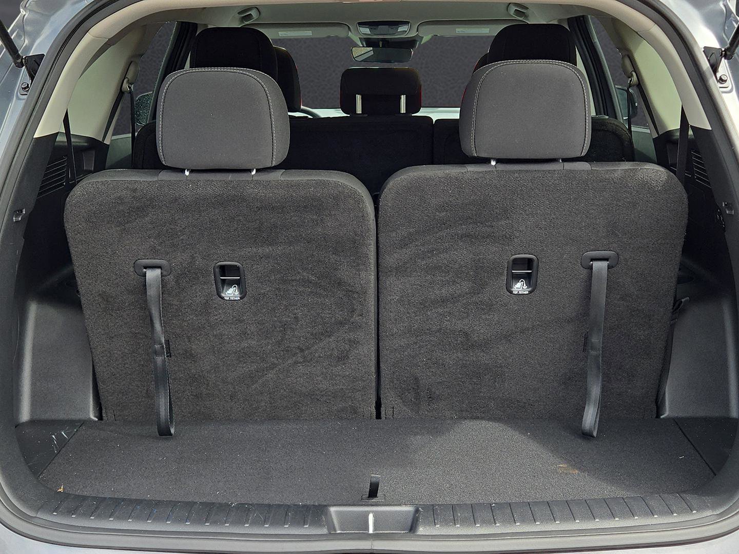 2025 Kia Sorento LX photo 9