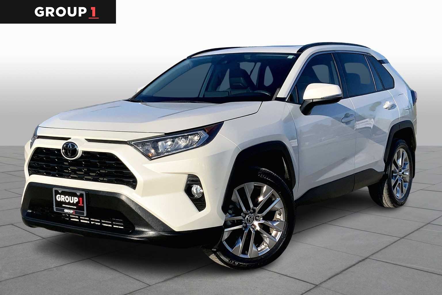 2021 Toyota RAV4 XLE Premium's photo