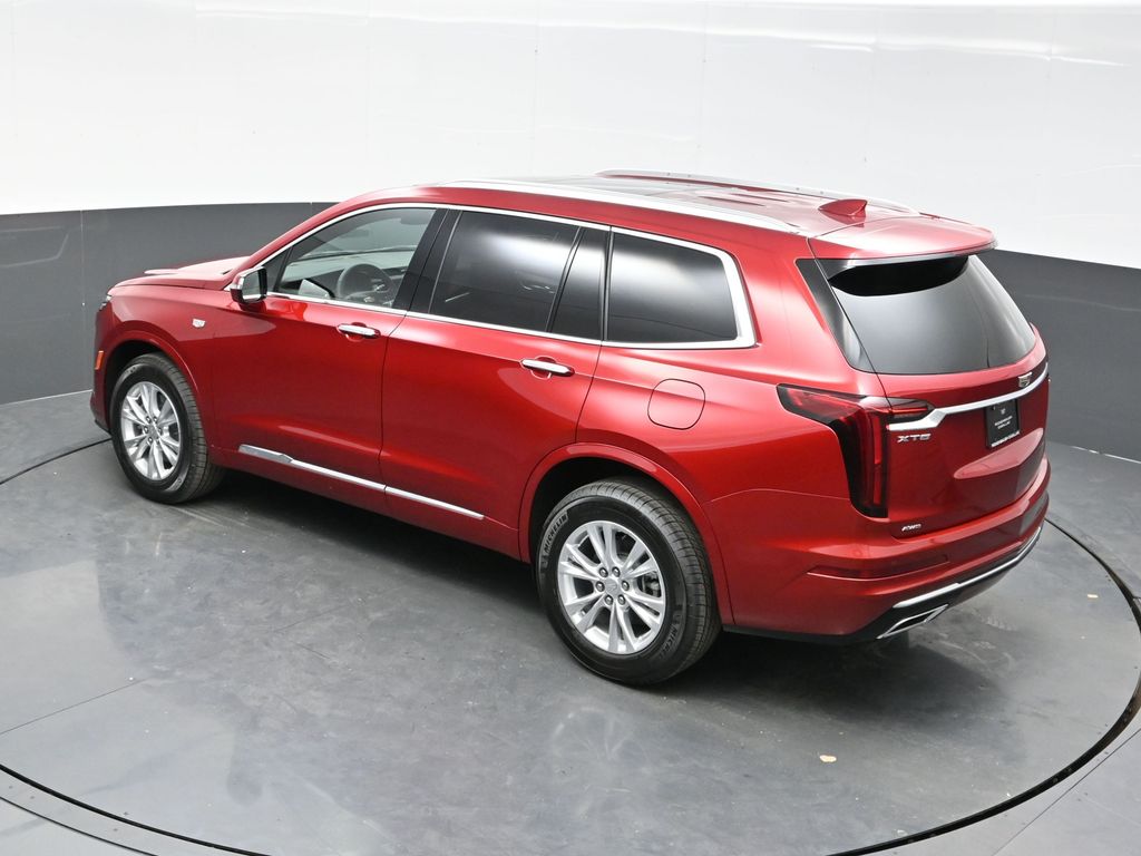 2025 Cadillac XT6 Luxury photo 31