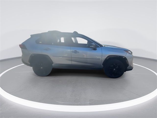 2022 Toyota RAV4 Hybrid XSE photo 2