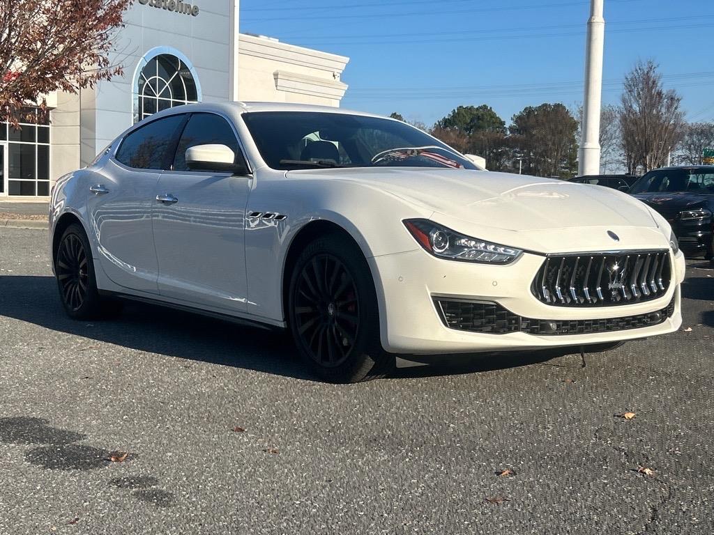 2019 Maserati Ghibli photo 3