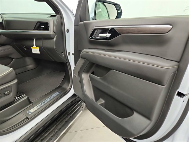 2026 Chevrolet Tahoe Premier photo 36