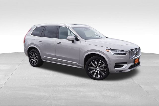 2024 Volvo XC90 B5 Plus photo 2