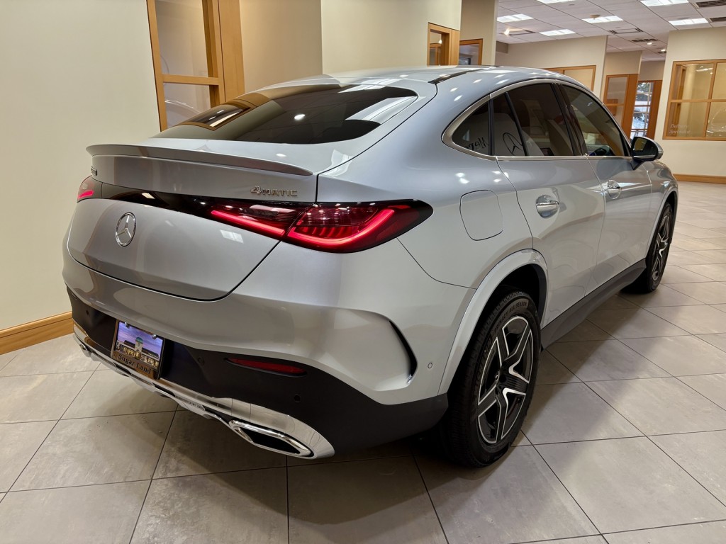 2026 Mercedes Benz GLC 300 4MATIC photo 5