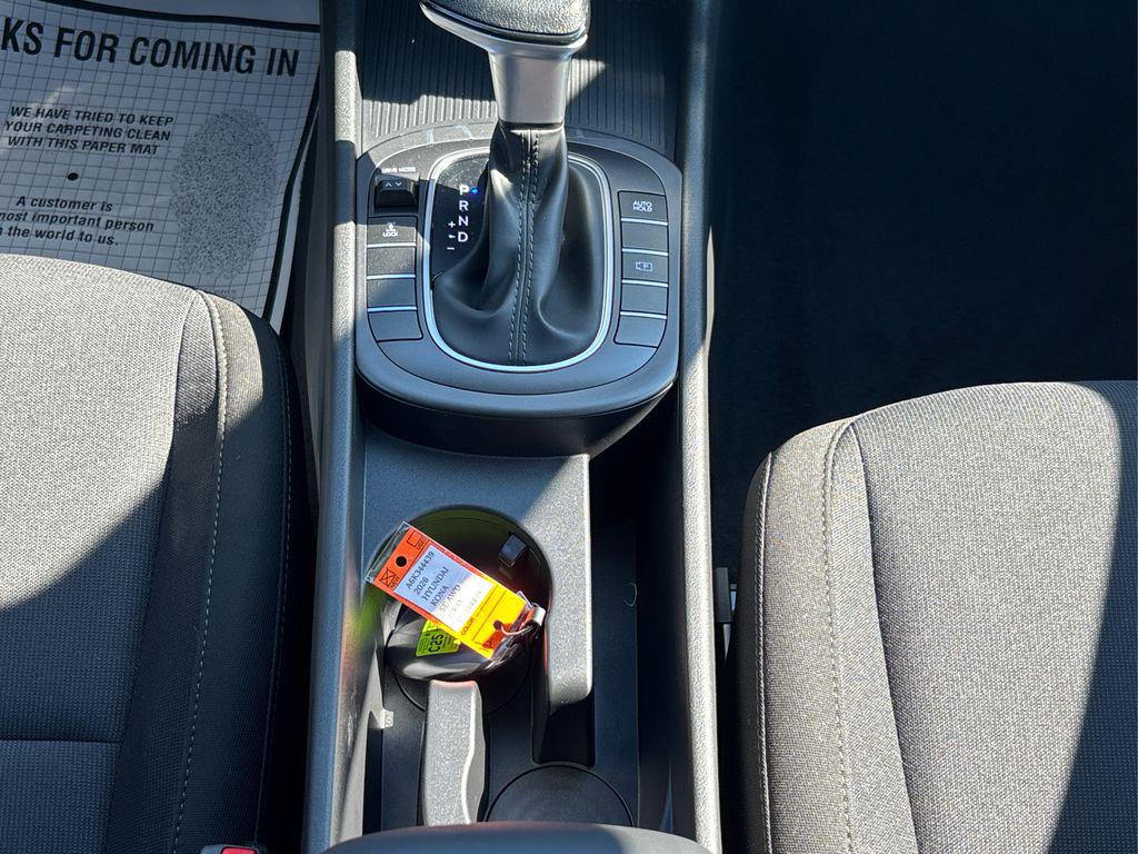 2026 Hyundai Kona SE photo 12