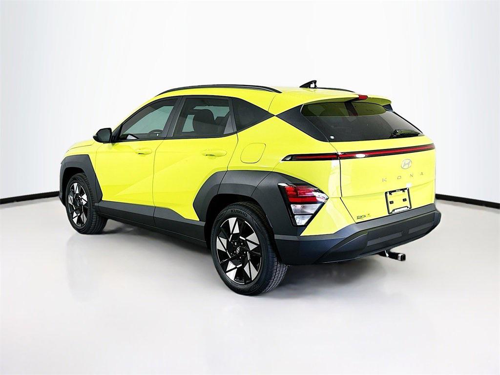 2025 Hyundai Kona SEL photo 4