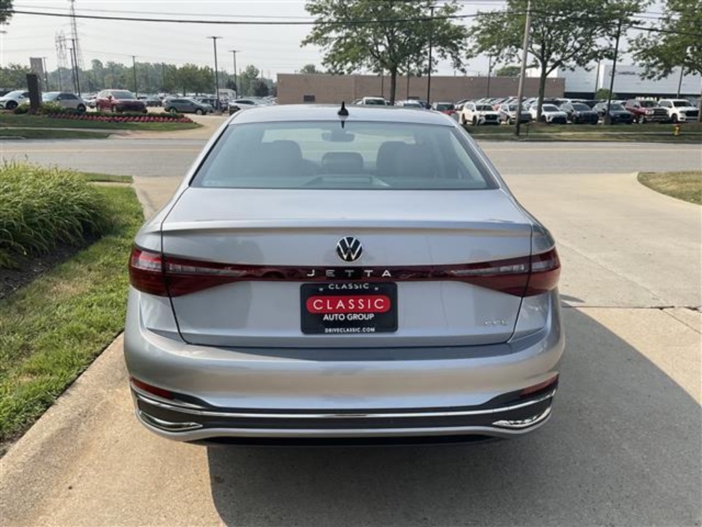 2025 Volkswagen Jetta 1.5T Highline photo 2