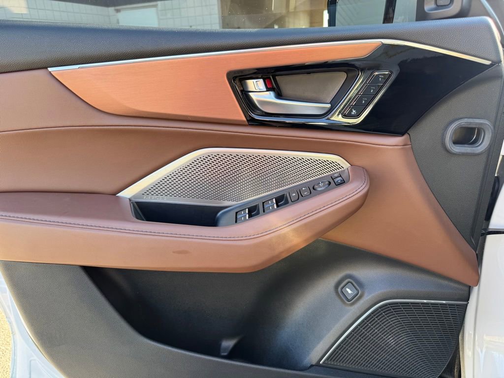 2023 Acura MDX SH-AWD Technology photo 10