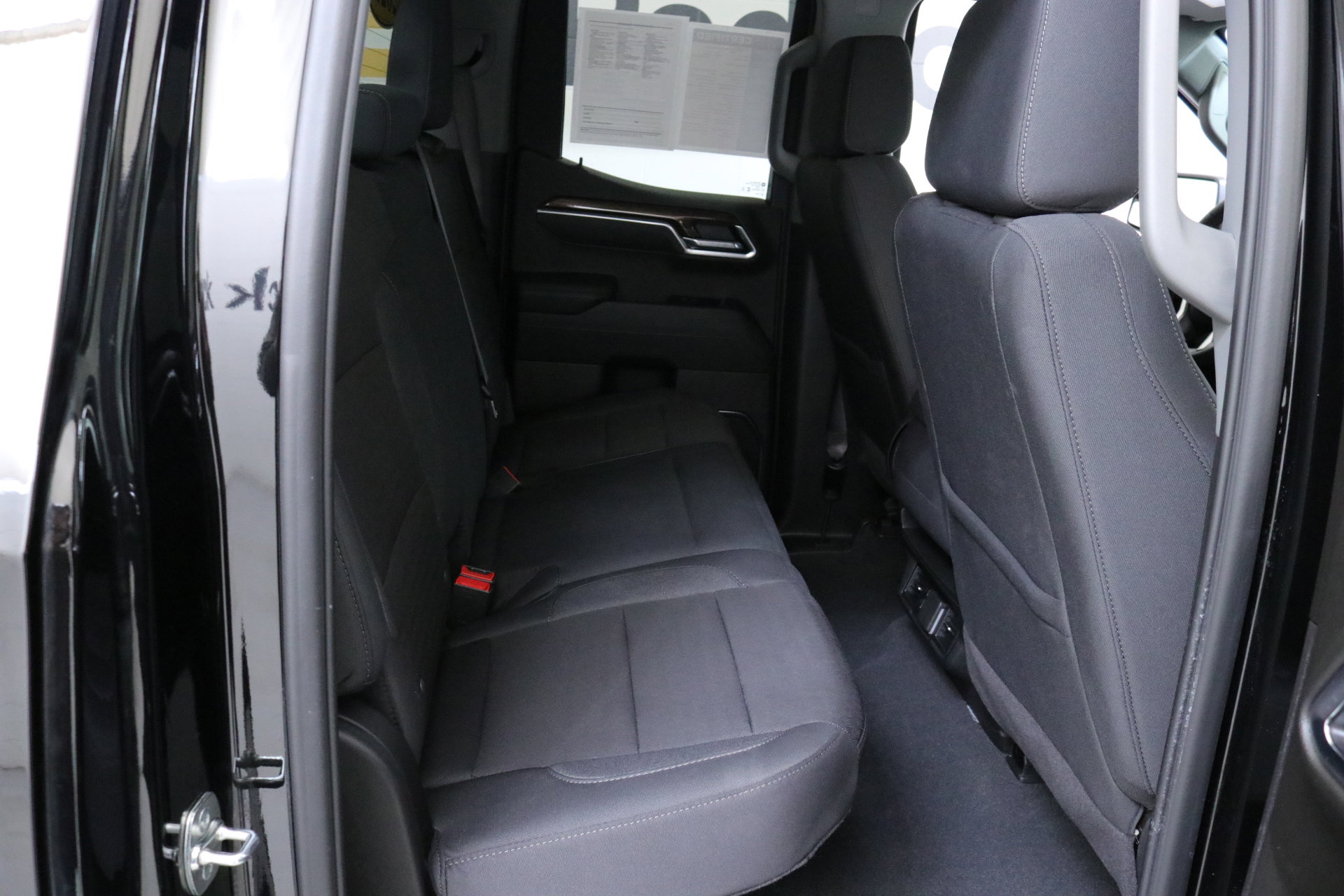 2025 Chevrolet Silverado 1500 LT photo 26