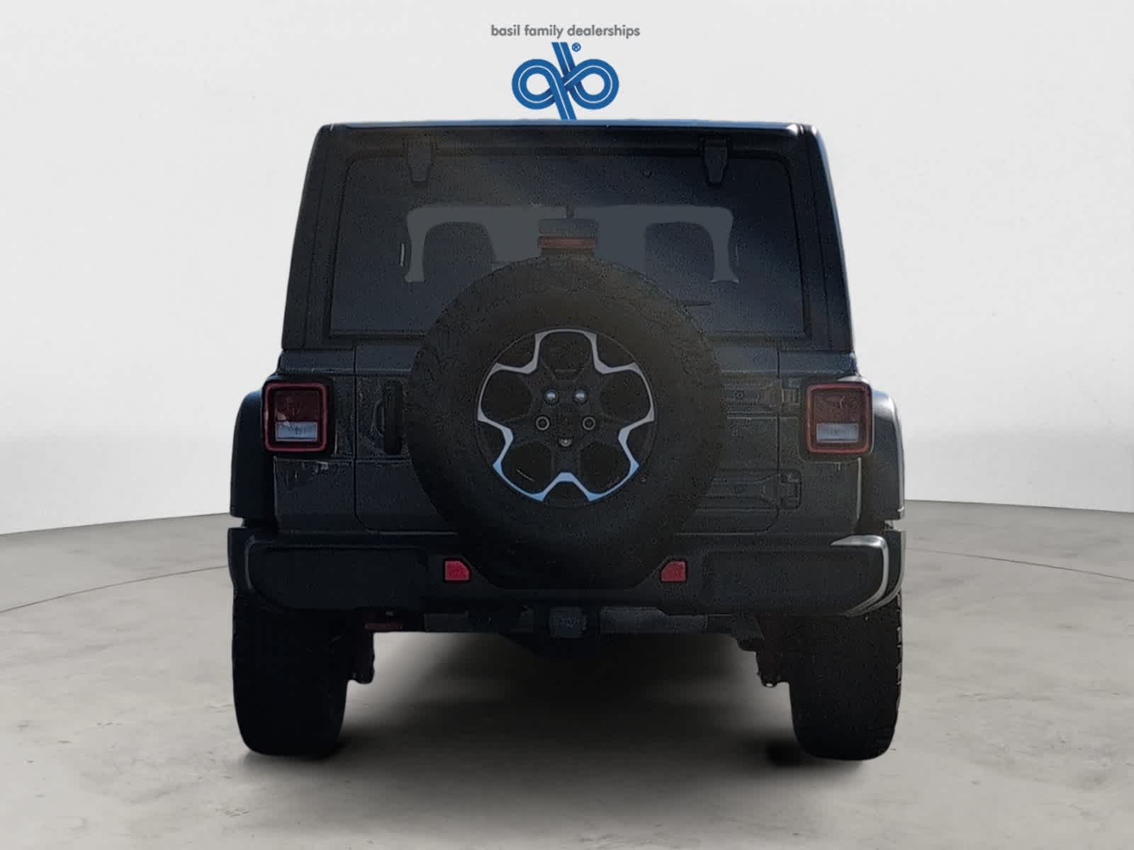 2023 Jeep Wrangler Rubicon photo 5