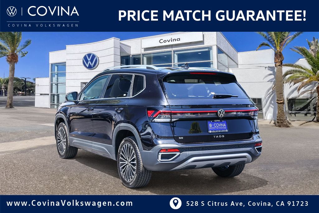 2025 Volkswagen Taos SE photo 3