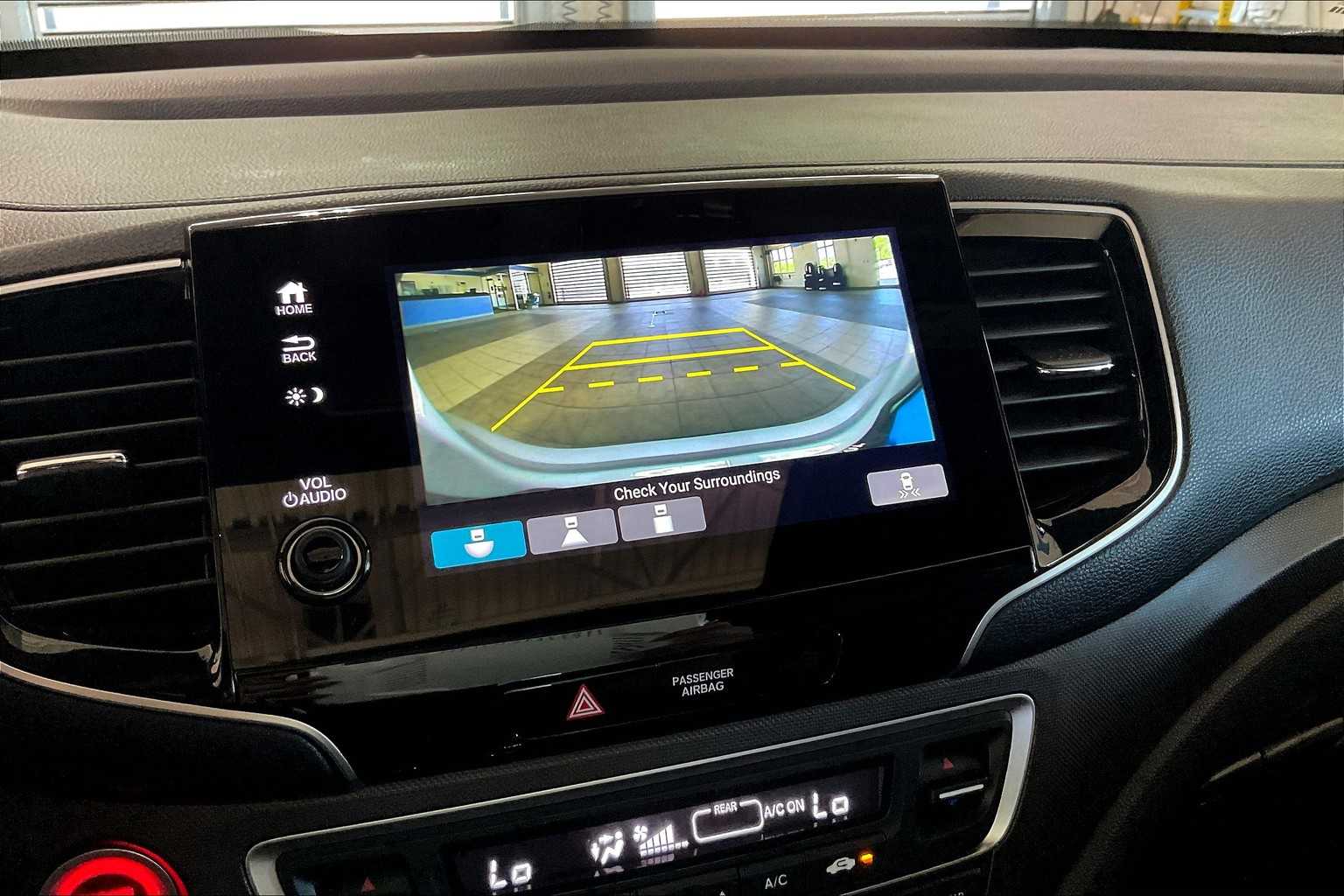 2022 Honda Pilot TrailSport photo 19