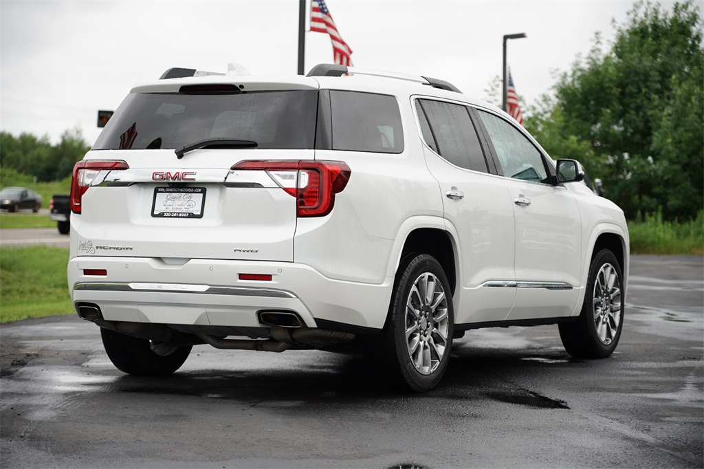 2023 Gmc Acadia Denali photo 2