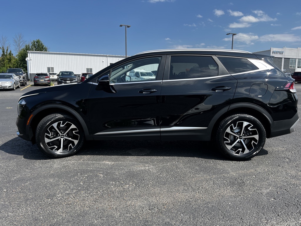 2023 Kia Sportage EX photo 3
