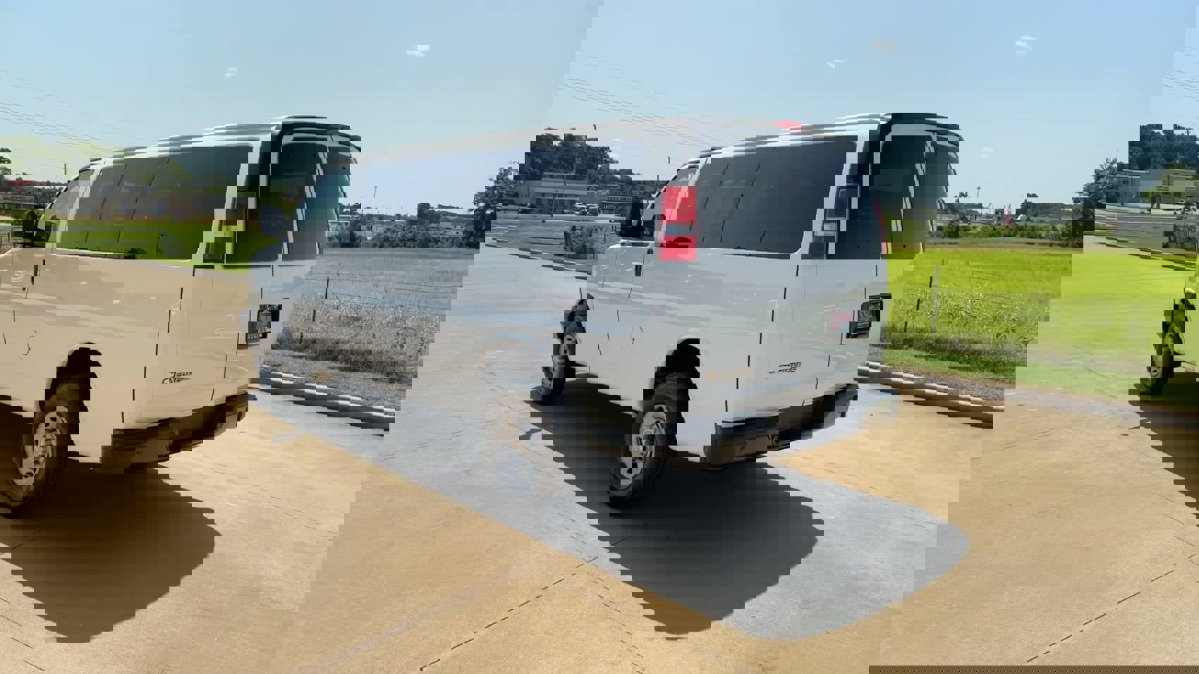 2023 Chevrolet Express Passenger LS photo 5