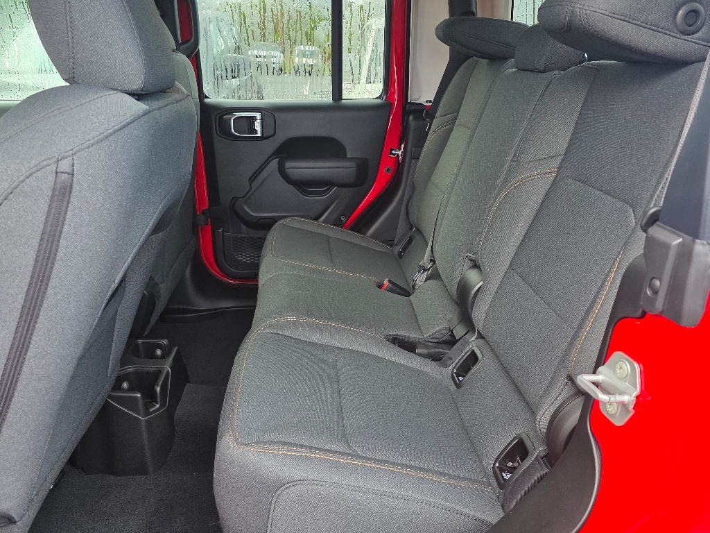 2025 Jeep Gladiator Sport photo 10