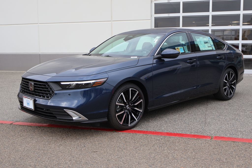 2025 Honda Accord Hybrid Touring's photo
