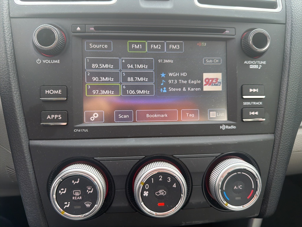 2016 Subaru Forester 2.5i photo 14