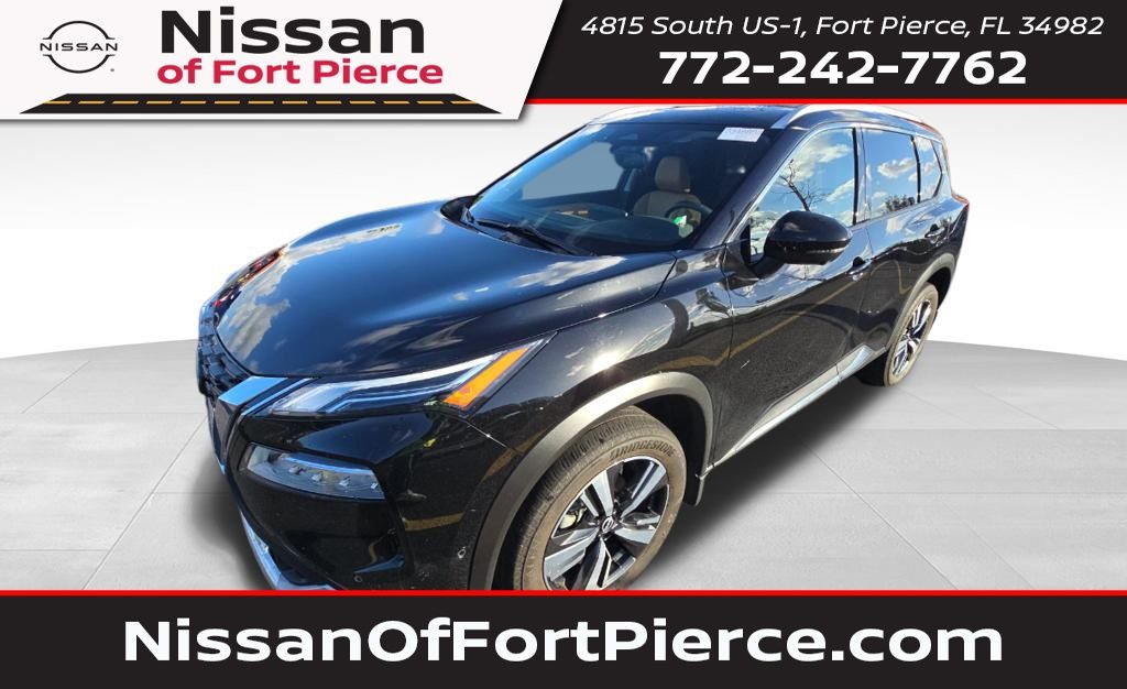 2023 Nissan Rogue Platinum's photo