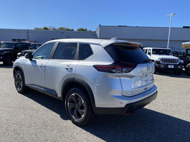 2024 Nissan Rogue SV photo 4