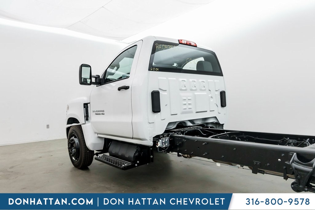 2023 Chevrolet Silverado 4500HD Work Truck photo 27