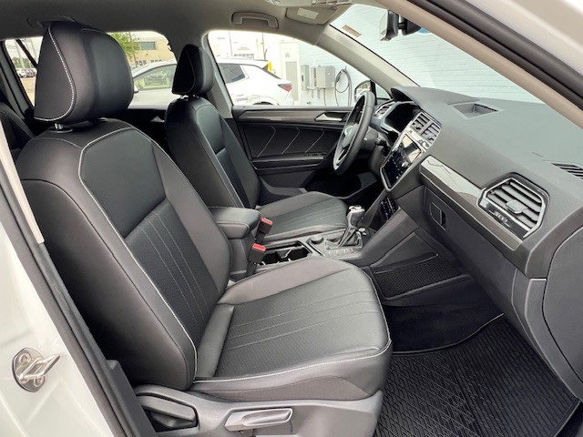 2022 Volkswagen Tiguan SE photo 18