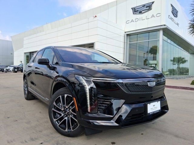 2026 Cadillac OPTIQ Sport's photo