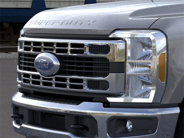 2025 Ford F-250 photo 16