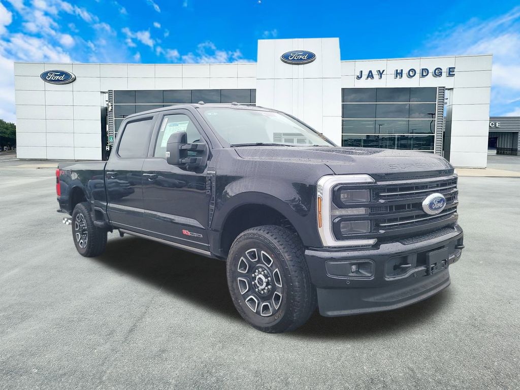 2026 Ford F-250 Super Duty Platinum's photo