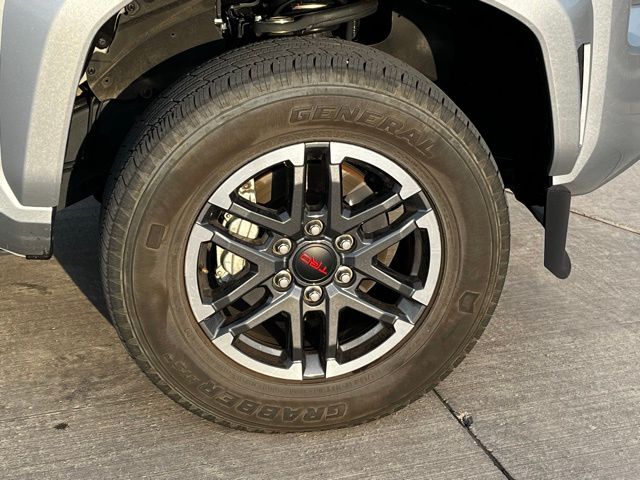 2024 Toyota Tacoma TRD Sport photo 4