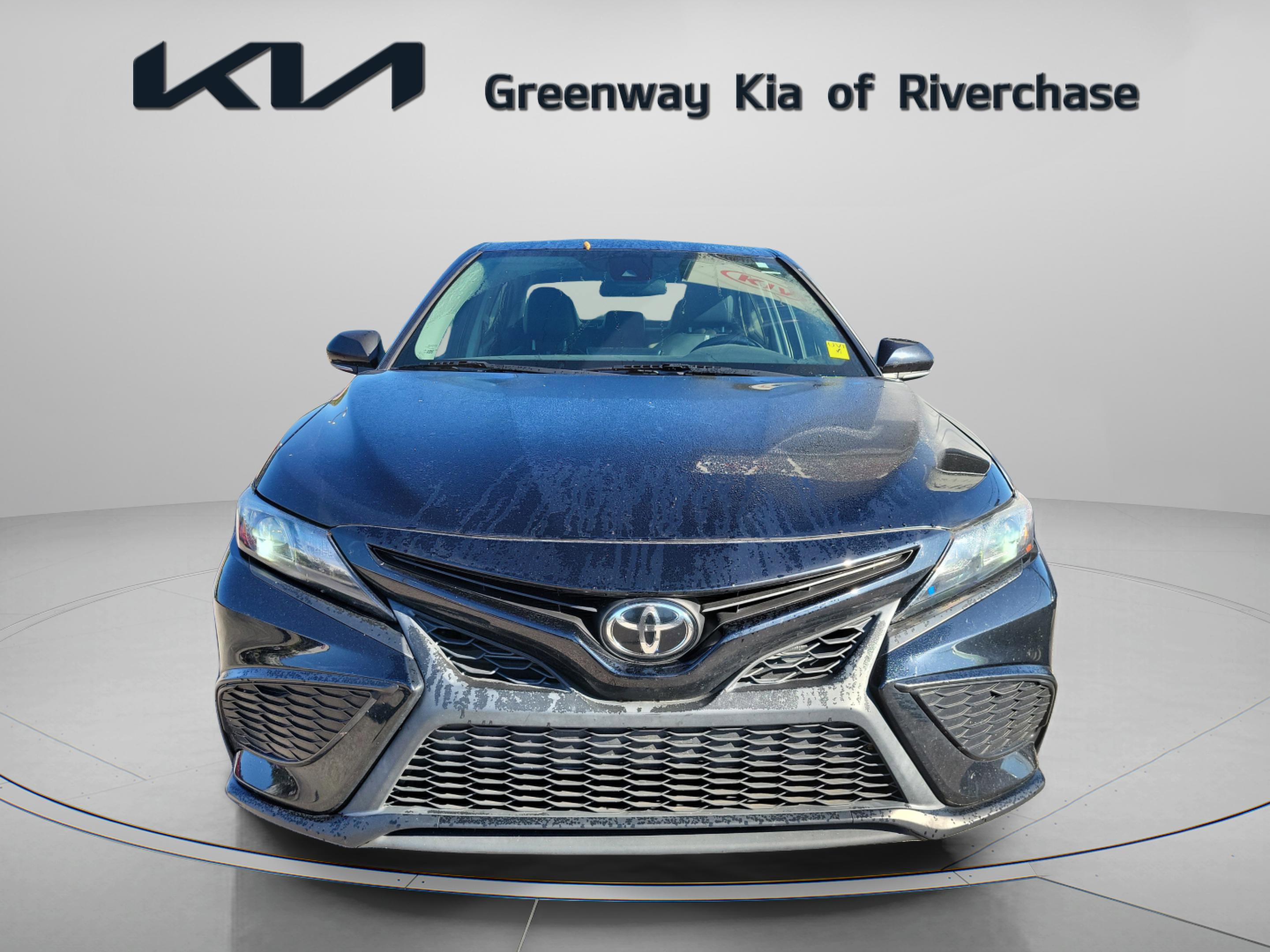 Used 2022 Toyota Camry SE with VIN 4T1G11AKXNU625244 for sale in Kansas City