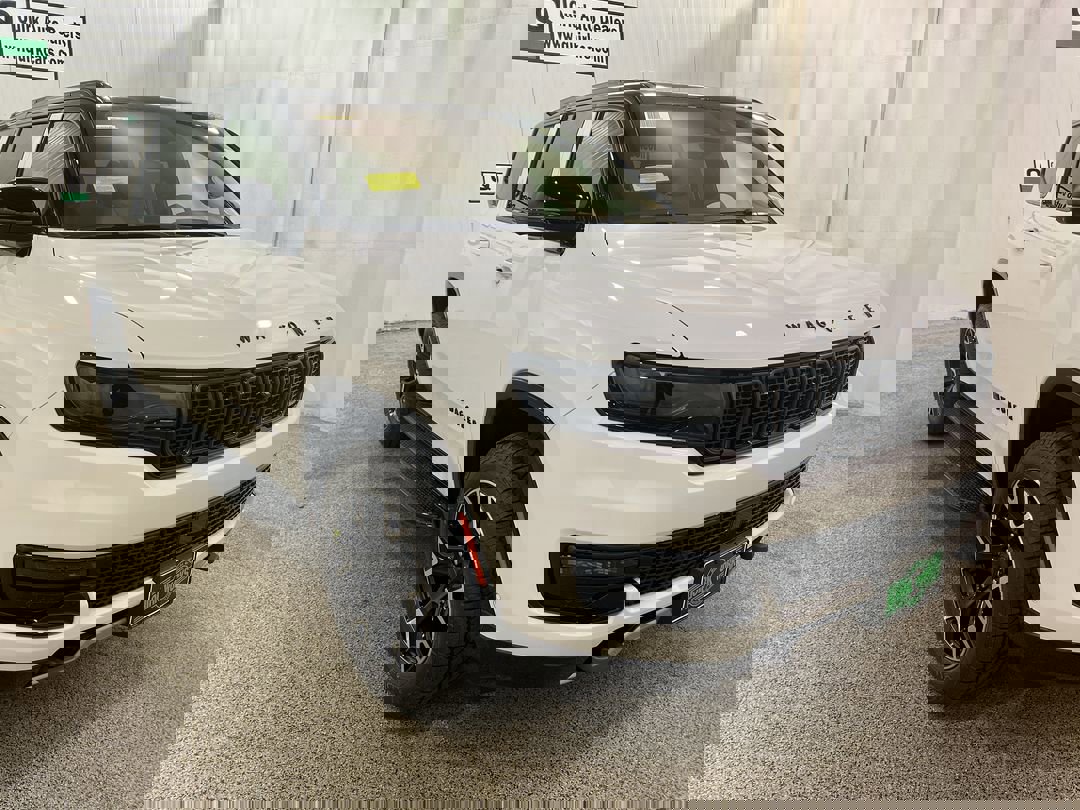 2025 Jeep Wagoneer Series II's photo