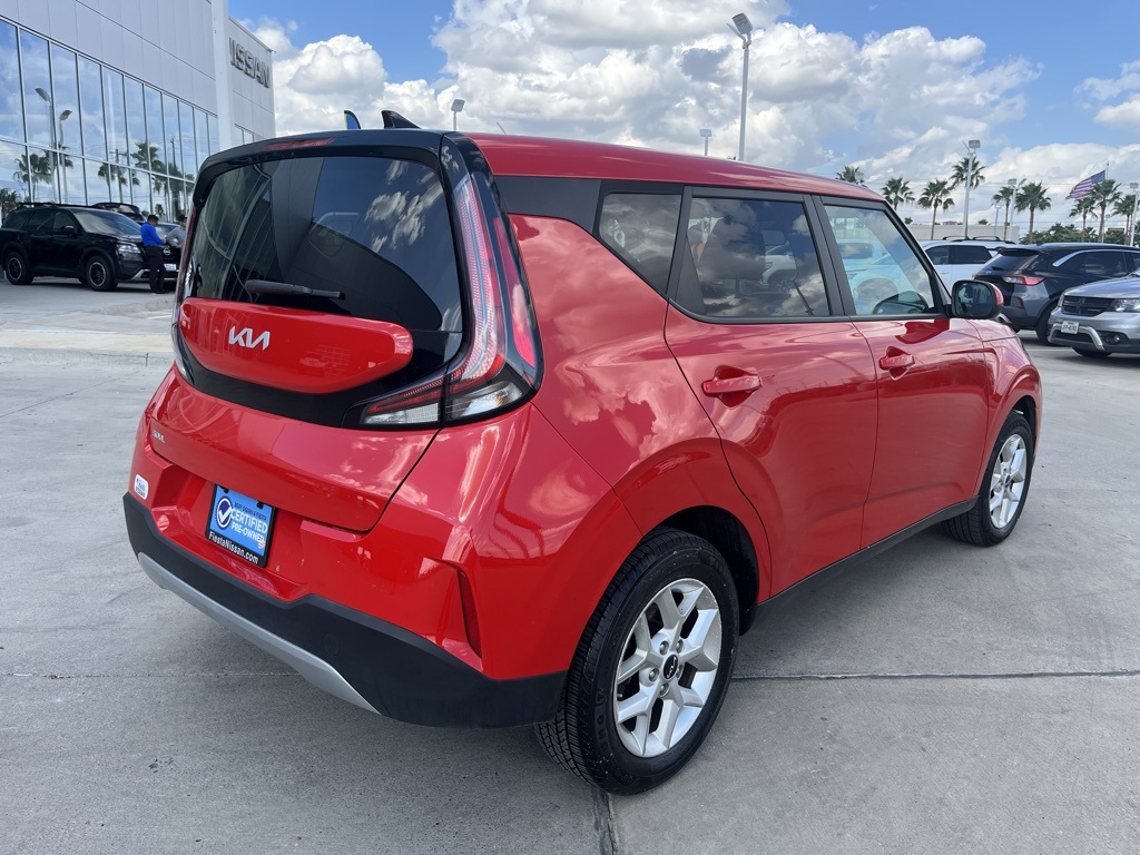 2024 Kia Soul LX photo 3