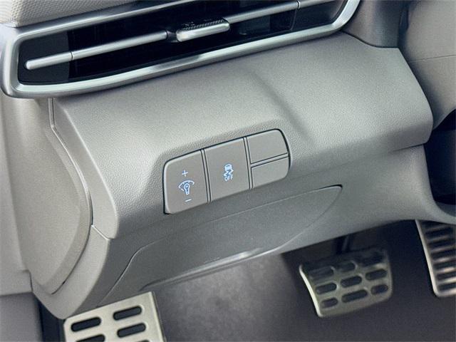 2025 Hyundai Elantra SEL Sport photo 12
