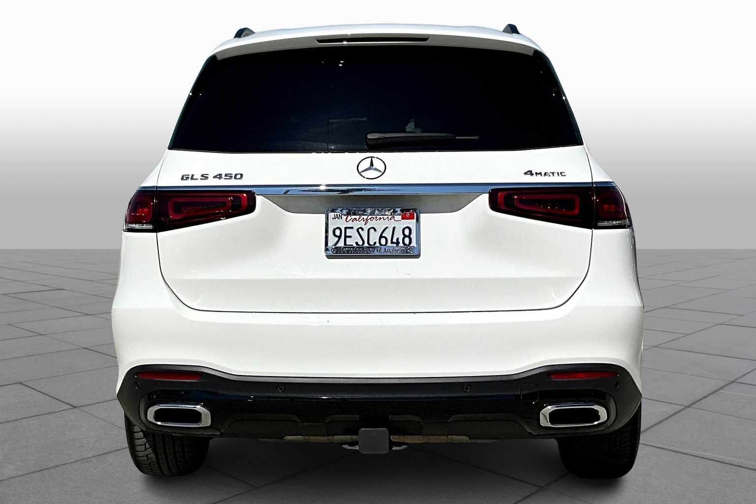 2023 Mercedes Benz GLS 450 4MATIC photo 4