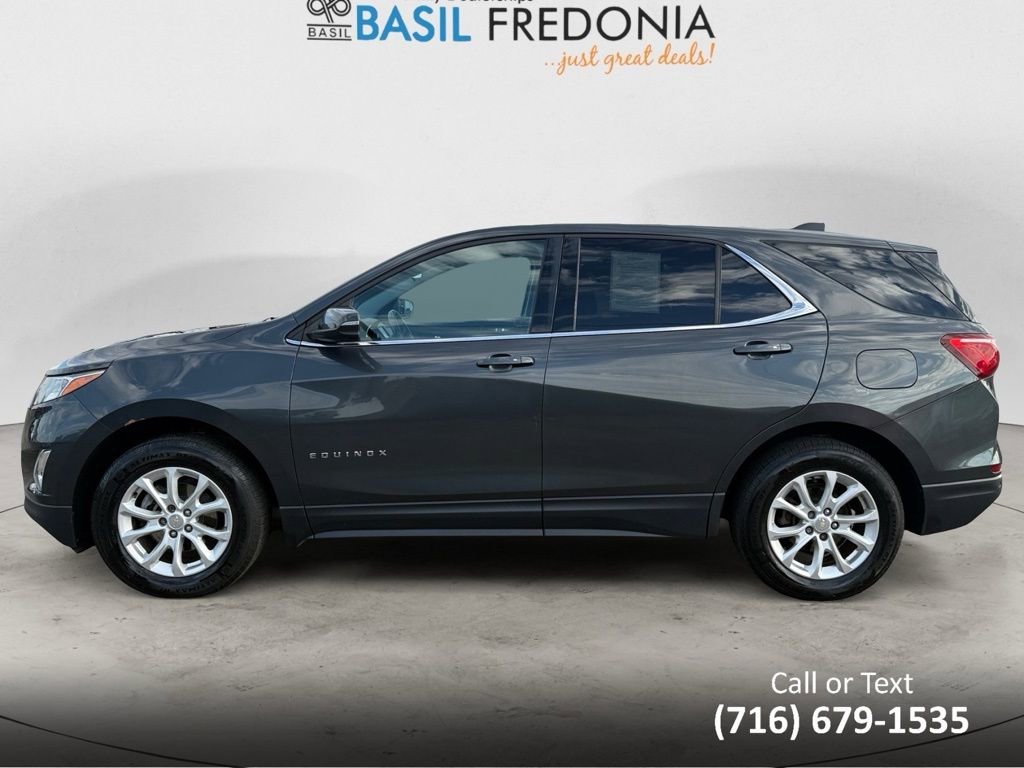 2018 Chevrolet Equinox LT photo 2