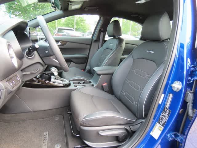 2024 Kia Forte GT-Line photo 12