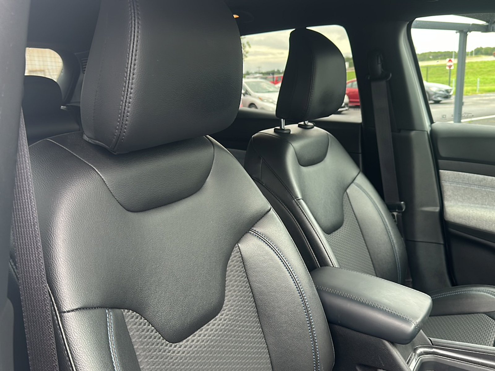 2024 Jeep Compass Latitude photo 11