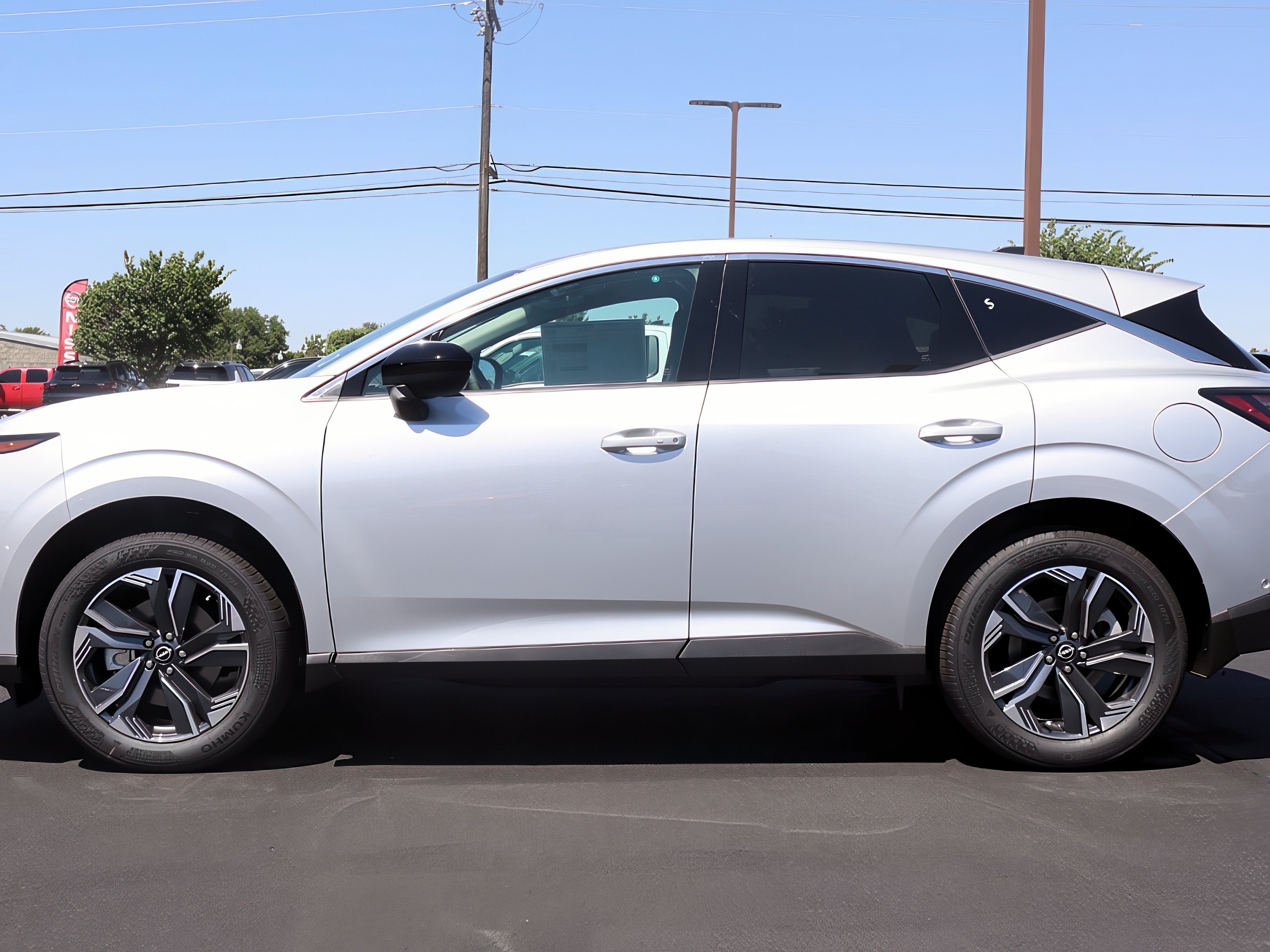 2025 Nissan Murano SV photo 4