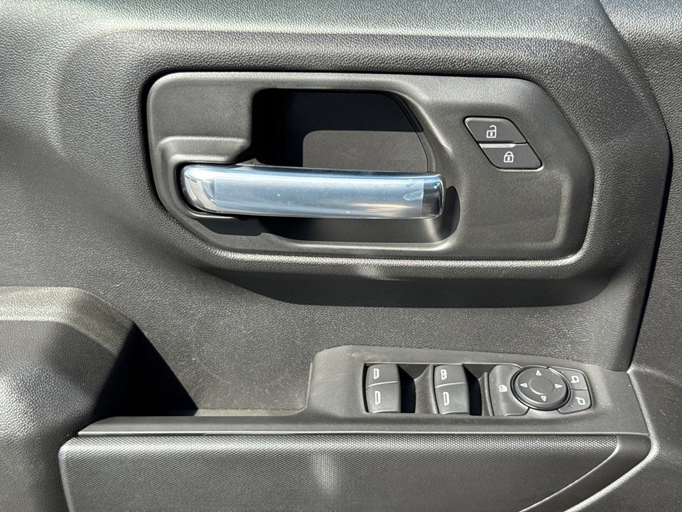 2026 Chevrolet Silverado 1500 Custom photo 16