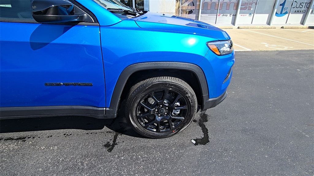 2026 Jeep Compass Latitude Altitude photo 4