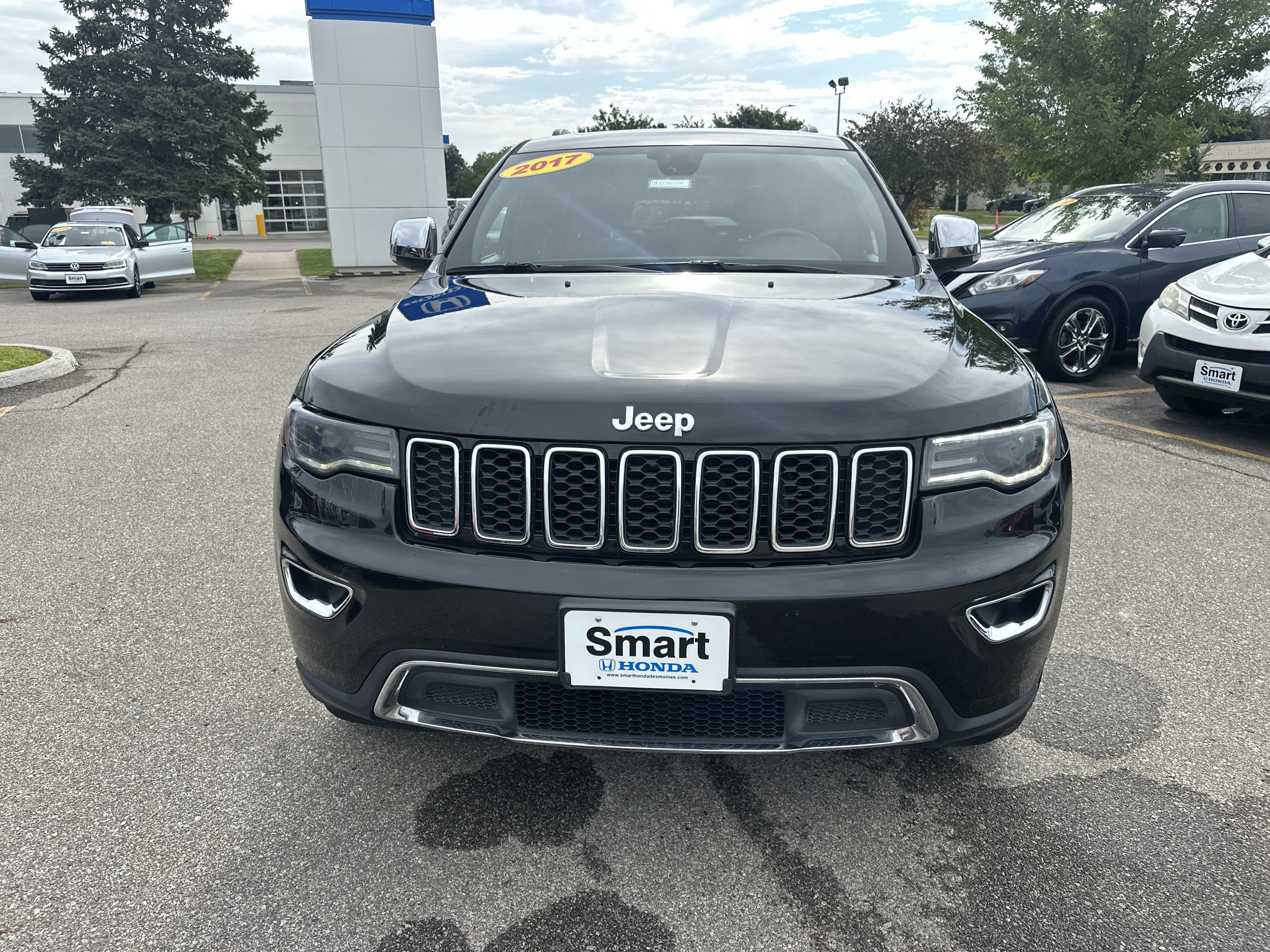 Used 2017 Jeep Grand Cherokee Limited with VIN 1C4RJFBG4HC785800 for sale in Des Moines, IA