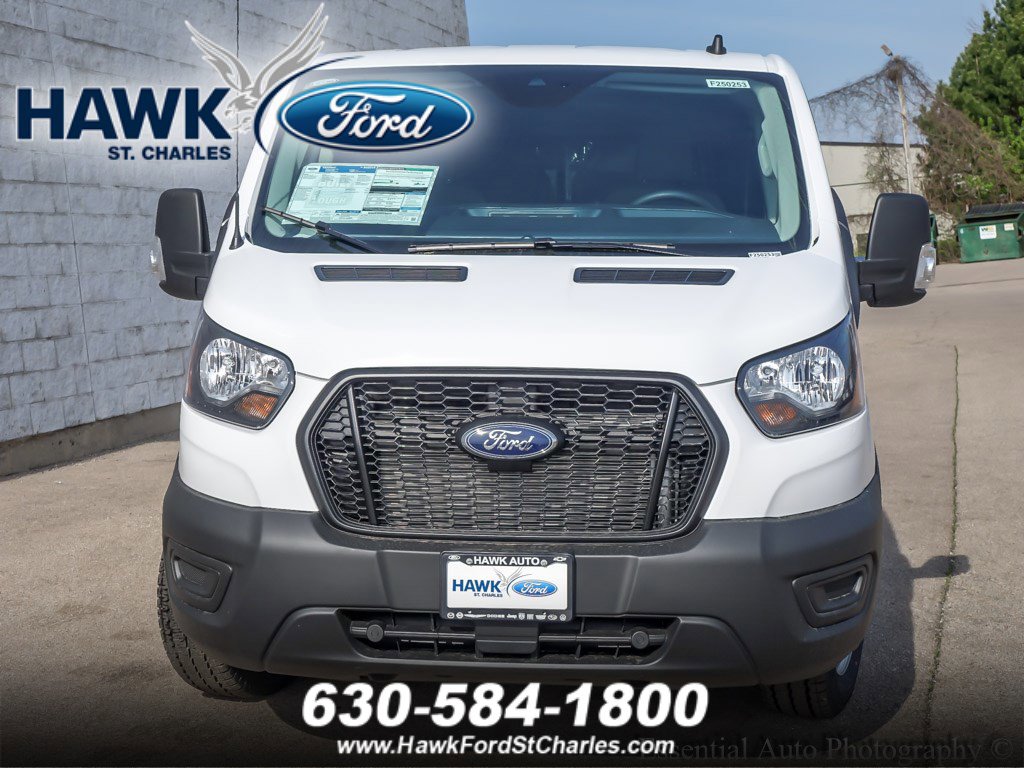 2025 Ford Transit Cargo Van photo 4