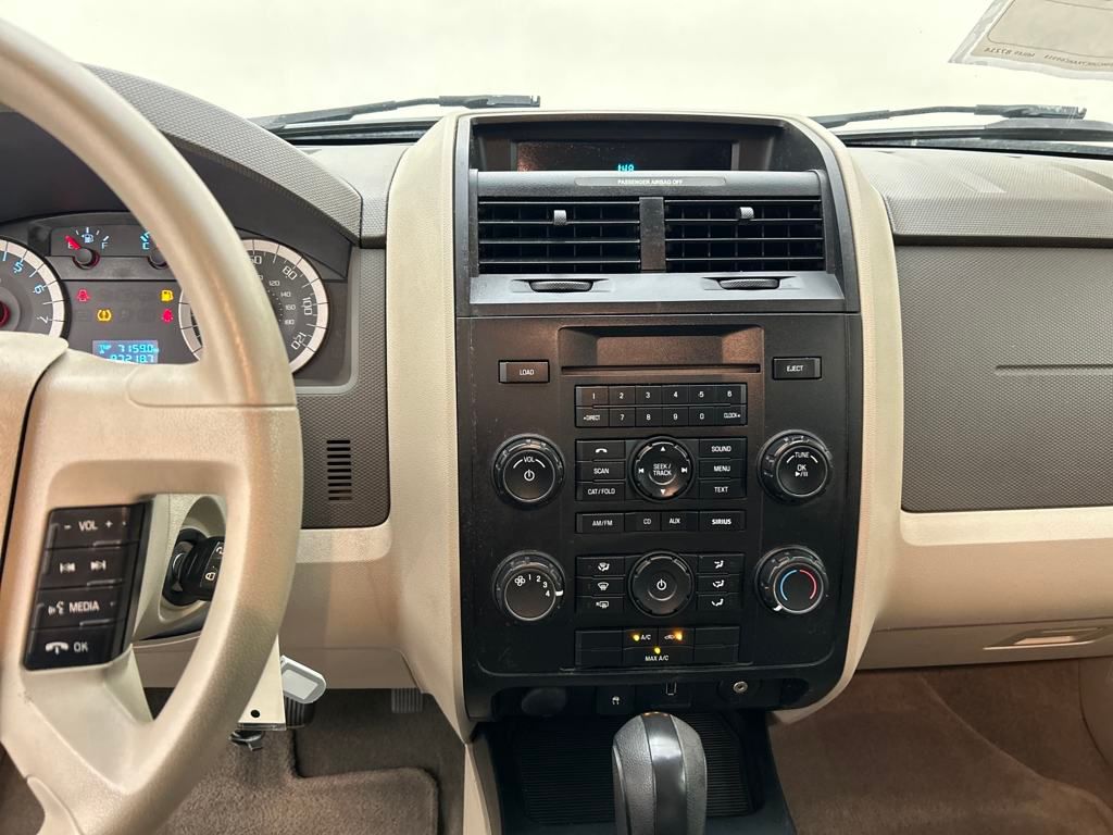 2010 Ford Escape XLS photo 13