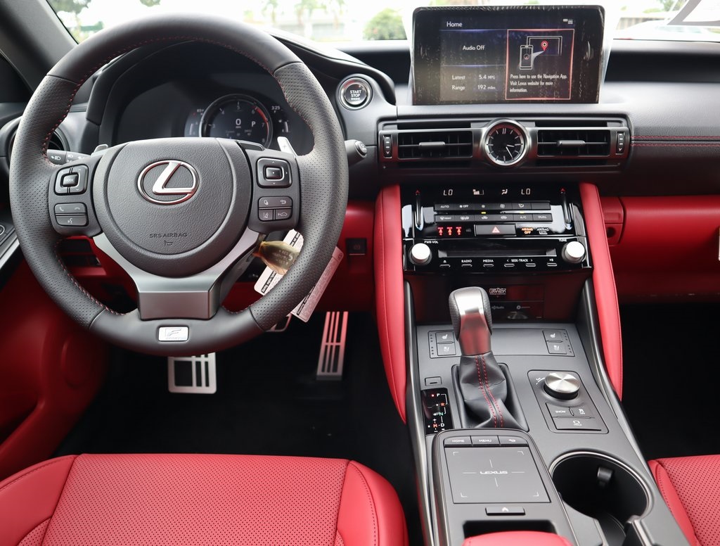 2025 Lexus IS 300 F SPORT photo 33