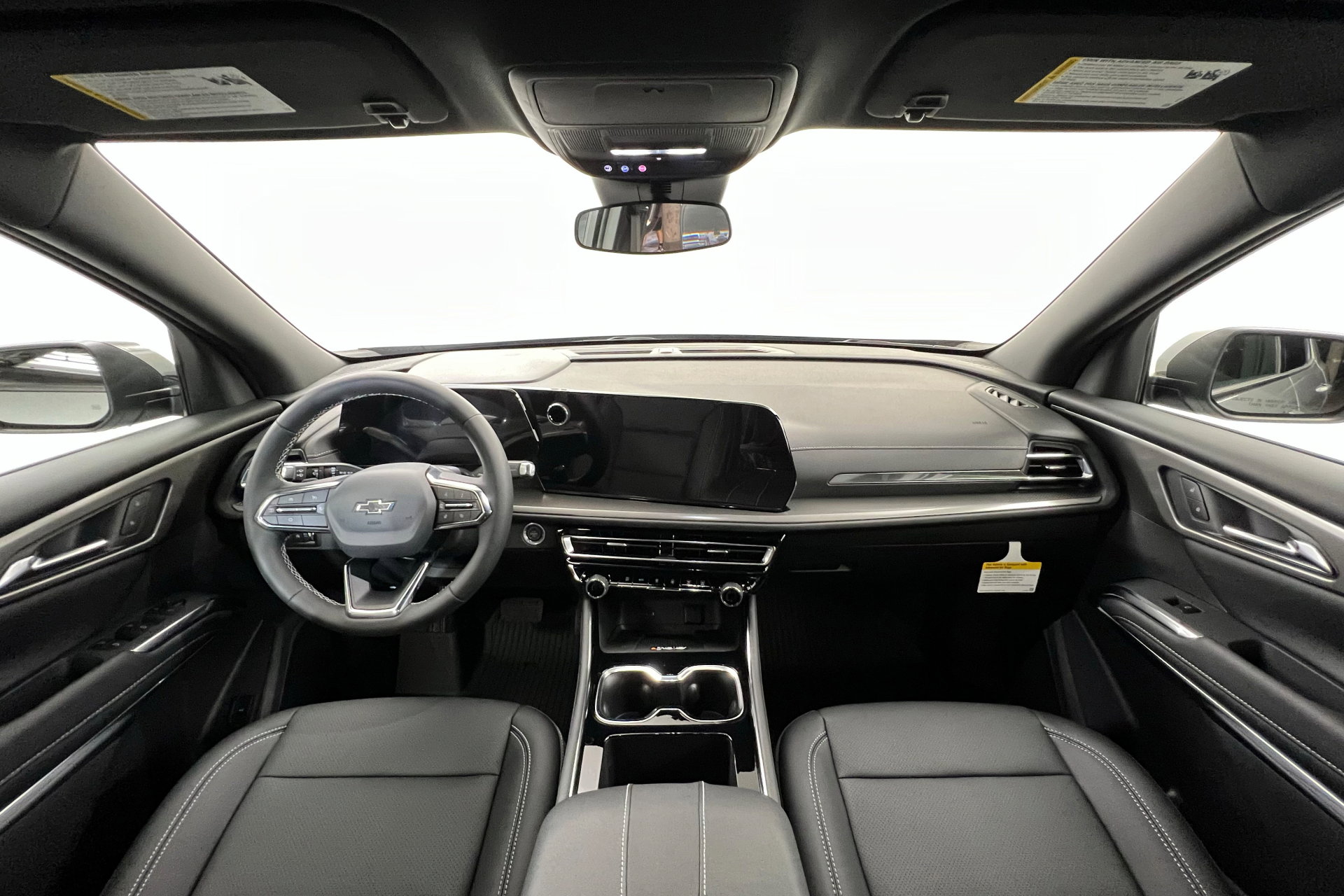 2026 Chevrolet Traverse photo 9