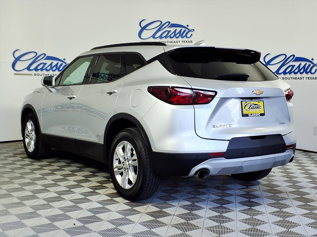 2020 Chevrolet Blazer 2LT photo 2